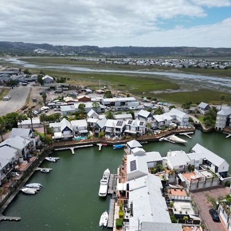 Gem Quays Waterfront One Bedroom Книсна Екстериор снимка