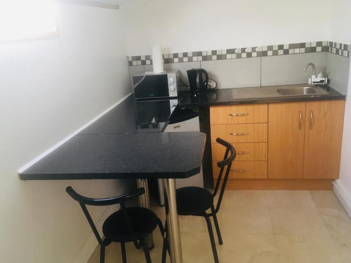Gem Quays Waterfront One Bedroom Книсна Екстериор снимка